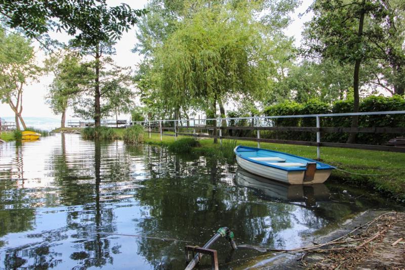 Panorama Apartment Balatonlelle Bagian luar foto